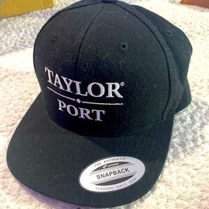 NWT TAYLOR PORT SNAPBACK HAT white stitching